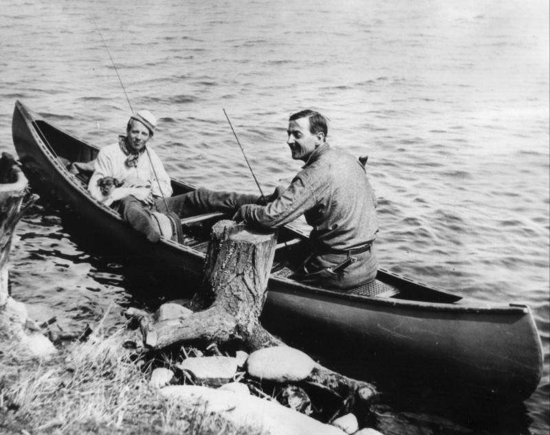 Arthur Lismer and Tom Thomson on Canoe Lake, Algonquin Park, May 1914
Photographer: H. A. Call…
